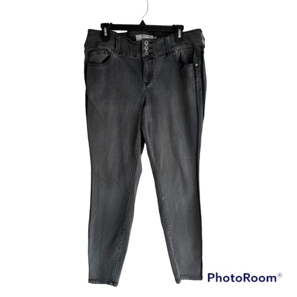 torrid Denim - Torrid Denim Gray Skinny Super Stretch High Rise Ladies Jeggings, 14R